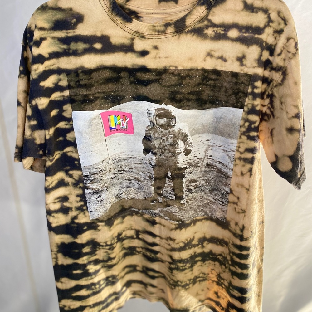 Custom bleach dye MTV graphic t-shirt.